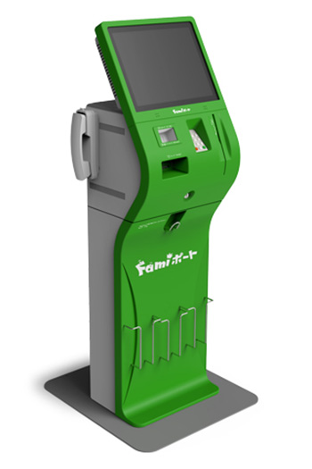 ファミリーマート店内の「Famiポート」（緑色の機械）を操作 イメージ