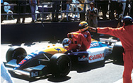 1991年 イギリスGP | マシン：ウィリアムズFW14 ルノー、ドライバー：ナイジェル・マンセル、マシン上はアイルトン・セナ